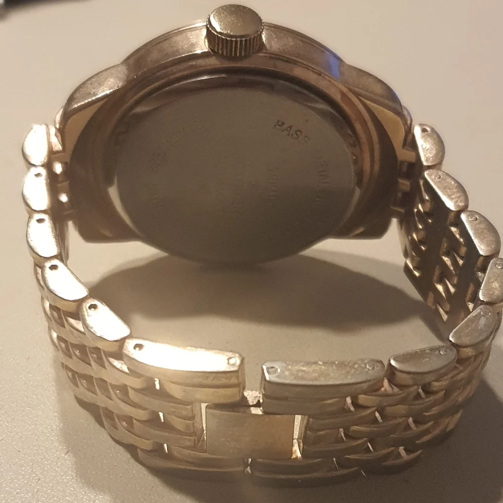 10/$20 FMDM182 Goldtone Stainless Steel Men's Watch